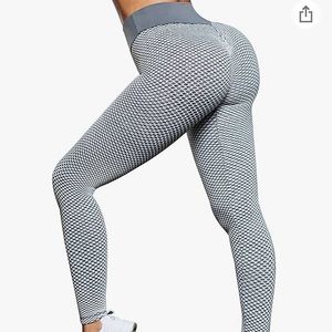 Gray/White Butt Scrunch Legging
